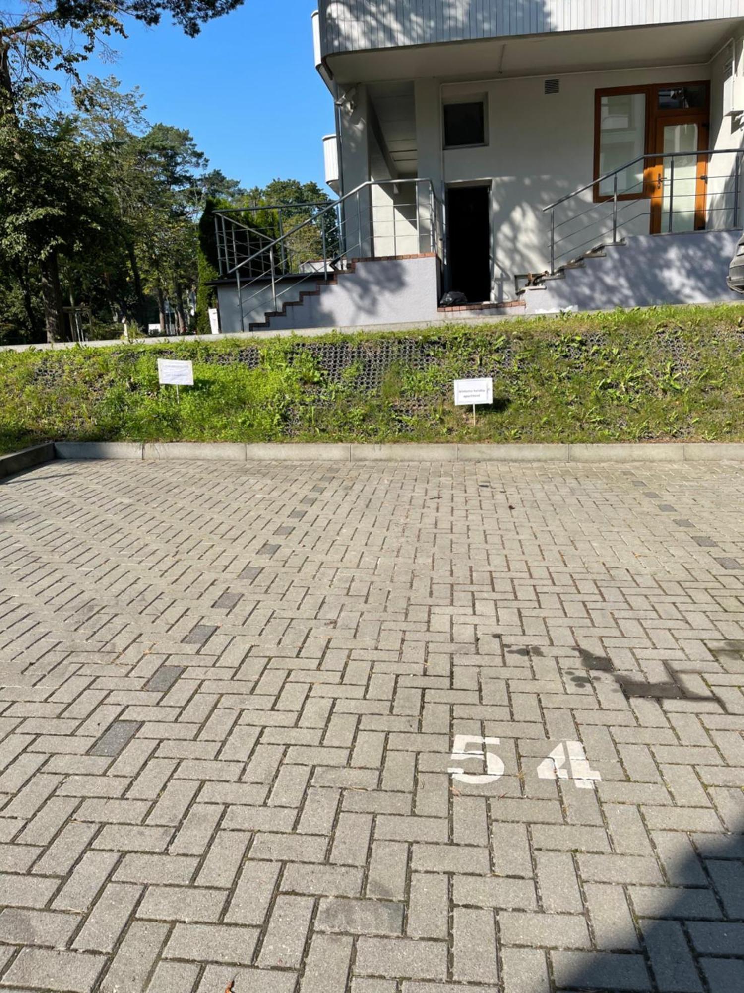 Alintoma Holiday Apartment Паланга Екстер'єр фото