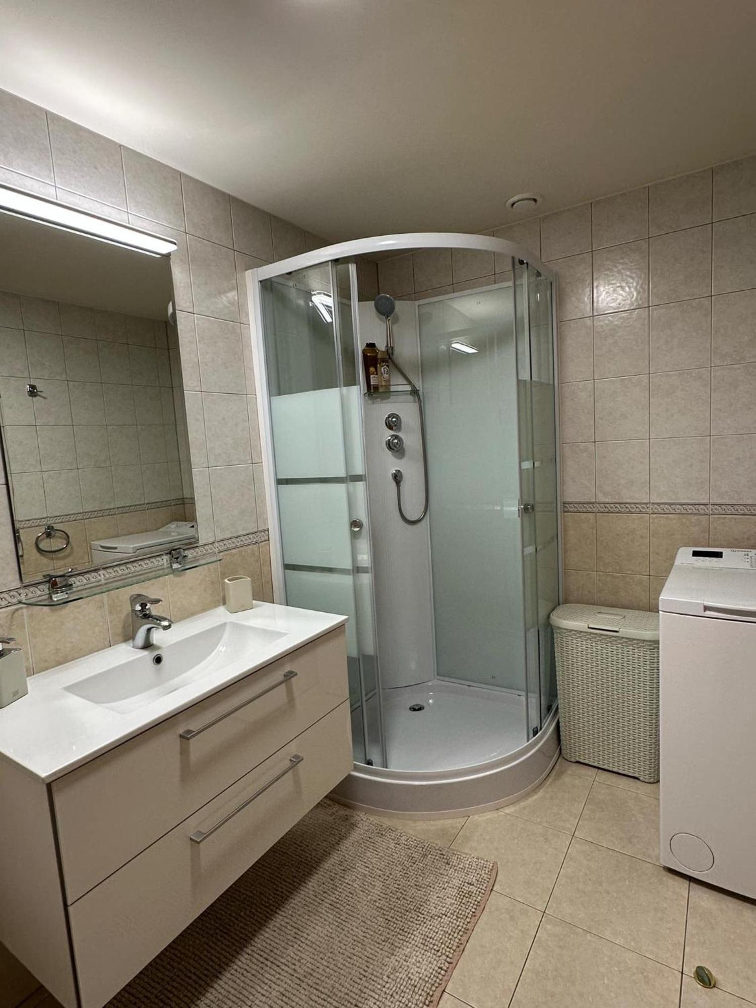 Alintoma Holiday Apartment Паланга Екстер'єр фото
